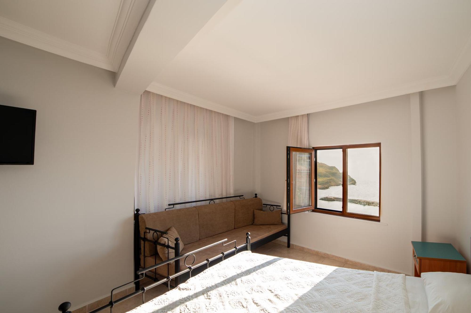 Yakamoz Hotel Goekceada İmroz Bagian luar foto